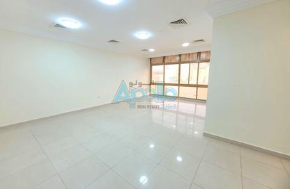 Apartment - 3 Bedrooms - 3 Bathrooms for rent in Al Sadd Road - Al Sadd - Doha