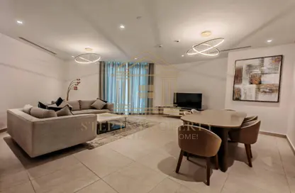 Apartment - 3 Bedrooms - 5 Bathrooms for rent in East Porto Drive - Porto Arabia - The Pearl Island - Doha