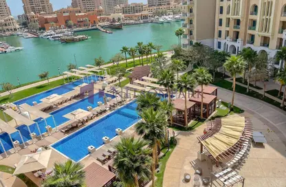 شقة - غرفة نوم - 2 حمامات للايجار في The St. Regis Marsa Arabia Island - Marsa Arabia - جزيرة اللؤلؤة - الدوحة