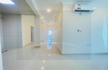 Apartment - 3 Bedrooms - 3 Bathrooms for rent in Old Airport Residential Apartments - Old Airport Road - Doha