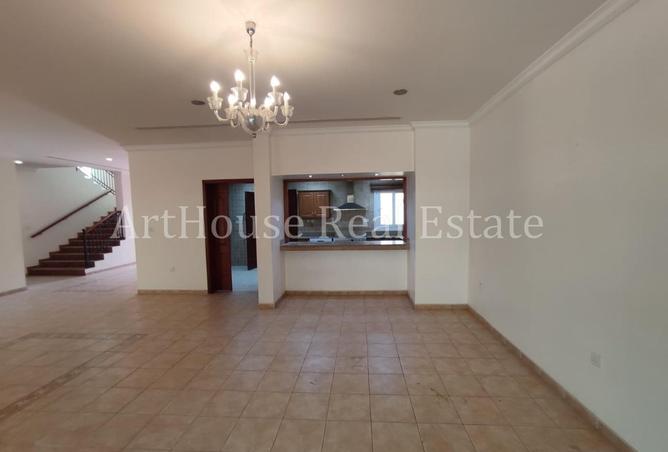 1027994 - Property Image 2