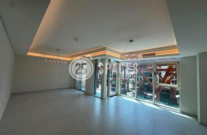 Apartment - 2 Bedrooms - 4 Bathrooms for sale in Crystal Residence - Gewan Island - The Pearl Island - Doha