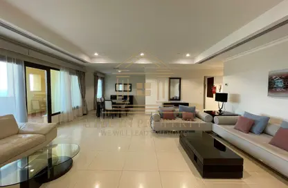 Apartment - 2 Bedrooms - 3 Bathrooms for rent in Marina Gate - Porto Arabia - The Pearl Island - Doha