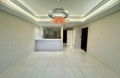 Apartment - 1 Bedroom - 2 Bathrooms for rent in Crystal Residence - Gewan Island - The Pearl Island - Doha Apartment - 1 Bedroom - 2 Bathrooms for rent in Crystal Residence - Gewan Island - The Pearl Island - Doha
