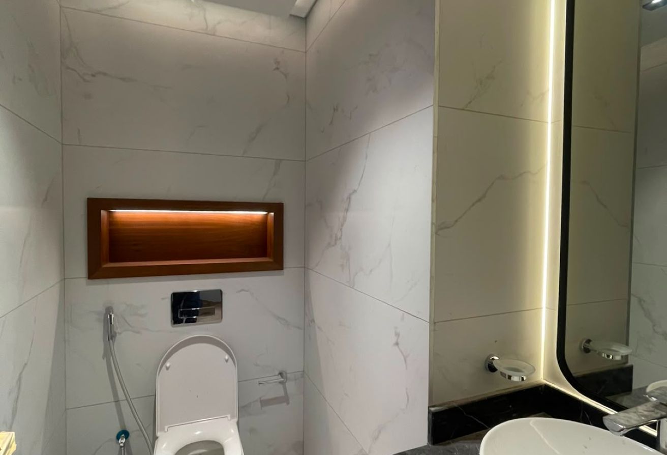 WATER FRONT 1BEDROOM READY TO MOVE IN AVAILABLE !! thumbnail 9