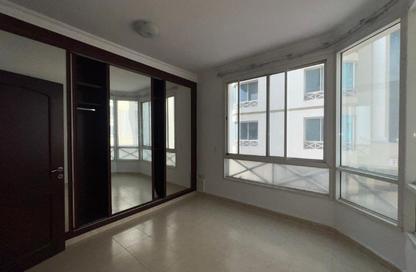 Apartment - 3 Bedrooms - 2 Bathrooms for rent in Fereej Bin Mahmoud - Doha