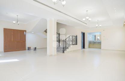 Apartment - 3 Bedrooms - 4 Bathrooms for rent in Souk Al gharaffa - Al Gharrafa - Doha