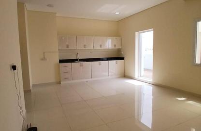Apartment - Studio - 1 Bathroom for rent in Madinat Khalifa - Doha