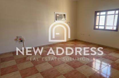Apartment - 2 Bedrooms - 2 Bathrooms for rent in Al Muntazah - Doha