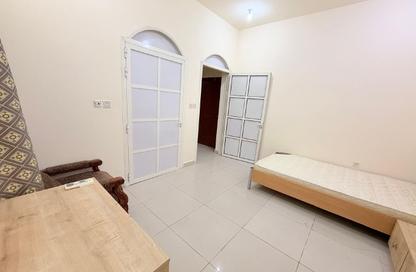 Apartment - 1 - 1 for rent in Salwa Road - Al Aziziyah - Doha