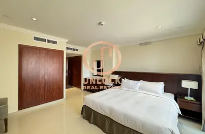 Apartment - 1 Bedroom - 2 Bathrooms for rent in East Porto Drive - Porto Arabia - The Pearl Island - Doha