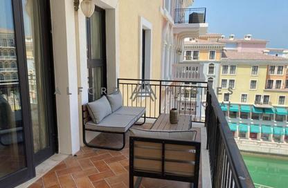 Apartment - 2 Bedrooms - 3 Bathrooms for sale in Qanat Quartier - The Pearl Island - Doha