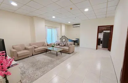 شقة - 2 غرف نوم - 2 حمامات للايجار في شارع الزبير بكار - السد - الدوحة