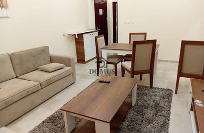Apartment - 2 Bedrooms - 2 Bathrooms for rent in Al Nasr Street - Al Nasr - Doha