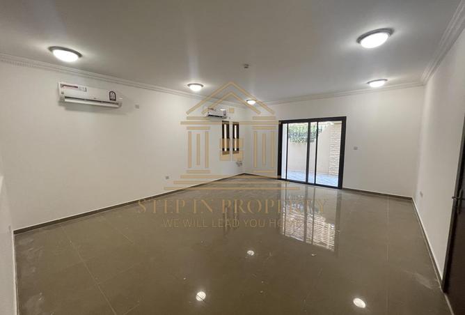 61281117 - Property Image 3