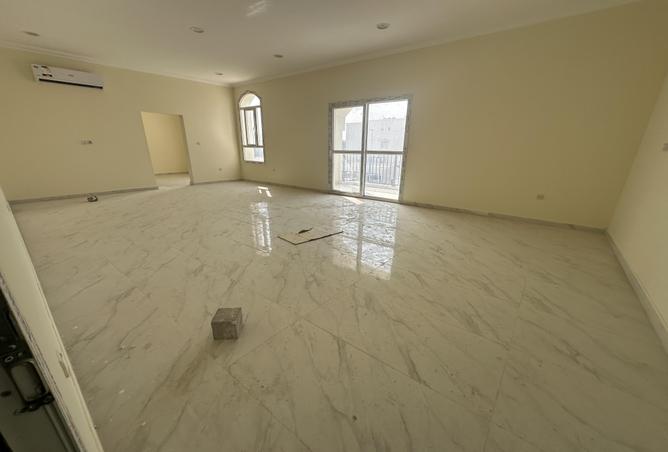 1027345 - Property Main Image