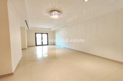 Apartment - 2 Bedrooms - 3 Bathrooms for rent in East Porto Drive - Porto Arabia - The Pearl Island - Doha