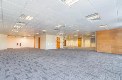 Office Space - Studio - 2 Bathrooms for rent in AL Maha Commercial Complex - New Al Hitmi - Fereej Bin Omran - Doha