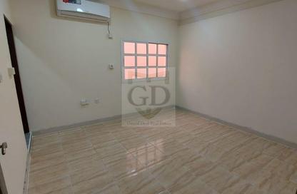 Apartment - Studio - 1 Bathroom for rent in New Salata - Salata - Doha