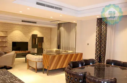 Villa - 5 Bedrooms - 6 Bathrooms for rent in Al Maamoura - Al Maamoura - Doha