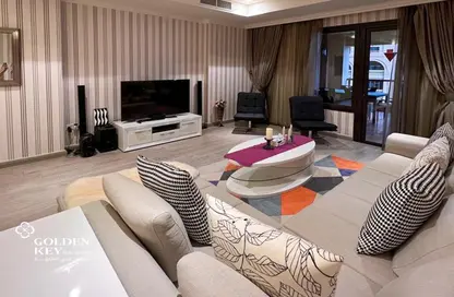 شقة - 2 غرف نوم - 3 حمامات للبيع في طريق بورتو الغربي - بورتو أرابيا - جزيرة اللؤلؤة - الدوحة