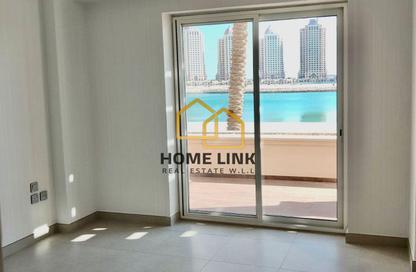 Apartment - 2 Bedrooms - 3 Bathrooms for rent in Viva Central - Viva Bahriyah - The Pearl Island - Doha