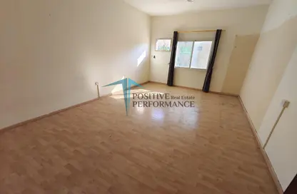 شقة - 3 غرف نوم - 3 حمامات للايجار في 35 بن عمران - فريج بن عمران - الدوحة