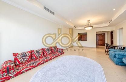 Apartment - 1 - 2 for sale in East Porto Drive - Porto Arabia - The Pearl Island - Doha Apartment - 1 - 2 for sale in East Porto Drive - Porto Arabia - The Pearl Island - Doha