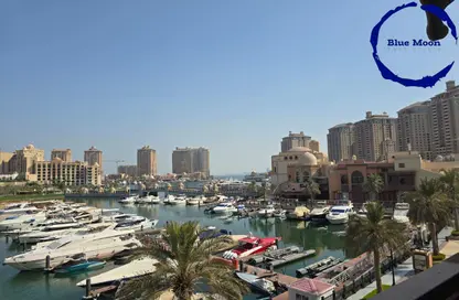 تاون هاوس - غرفة نوم - 2 حمامات للايجار في طريق بورتو الشرقي - بورتو أرابيا - جزيرة اللؤلؤة - الدوحة