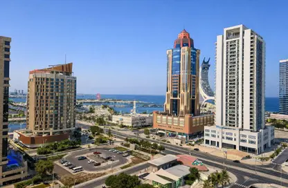 Apartment - 2 Bedrooms - 2 Bathrooms for rent in Marina Tower 21 - Marina District - Lusail