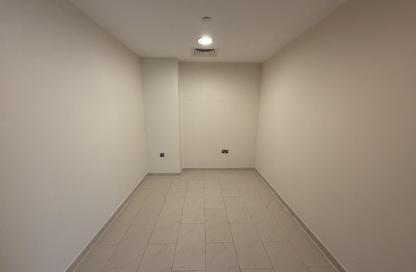 Apartment - 3 Bedrooms - 2 Bathrooms for rent in Viva West - Viva Bahriyah - The Pearl Island - Doha