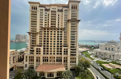 Apartment - 1 Bedroom - 2 Bathrooms for sale in East Porto Drive - Porto Arabia - The Pearl Island - Doha