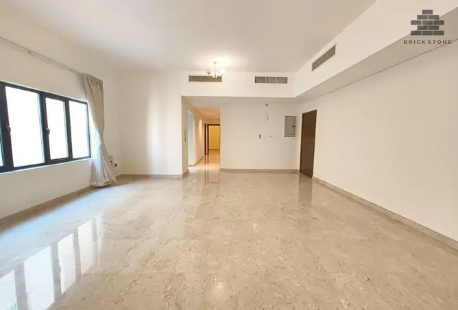 62406290 - Property Image 2