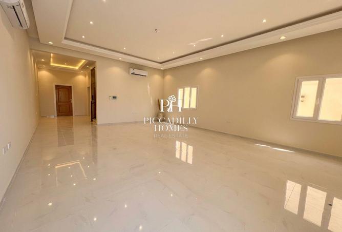 53425287 - Property Image 2