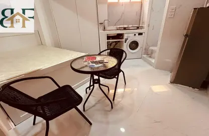 Apartment - 1 Bathroom for rent in Umm Ghwailina Comm - Umm Ghuwalina - Umm Ghuwailina - Doha