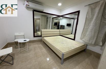 Apartment - Studio - 1 for rent in Umm Ghwailina Comm - Umm Ghuwalina - Umm Ghuwailina - Doha