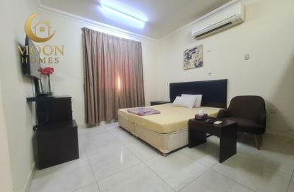 Apartment - Studio - 1 Bathroom for rent in Umm Ghuwalina - Umm Ghuwailina - Doha