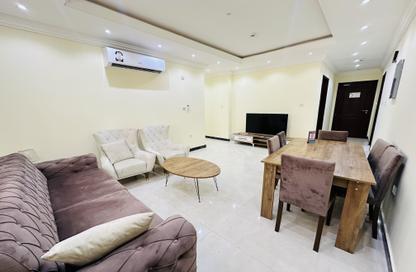 Apartment - 2 Bedrooms - 2 Bathrooms for rent in Al Mansoura - Al Mansoura - Doha