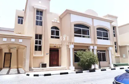 فيلا - 4 غرف نوم - 4 حمامات للايجار في فيلا فيردي - مريخ - المريخ - الدوحة