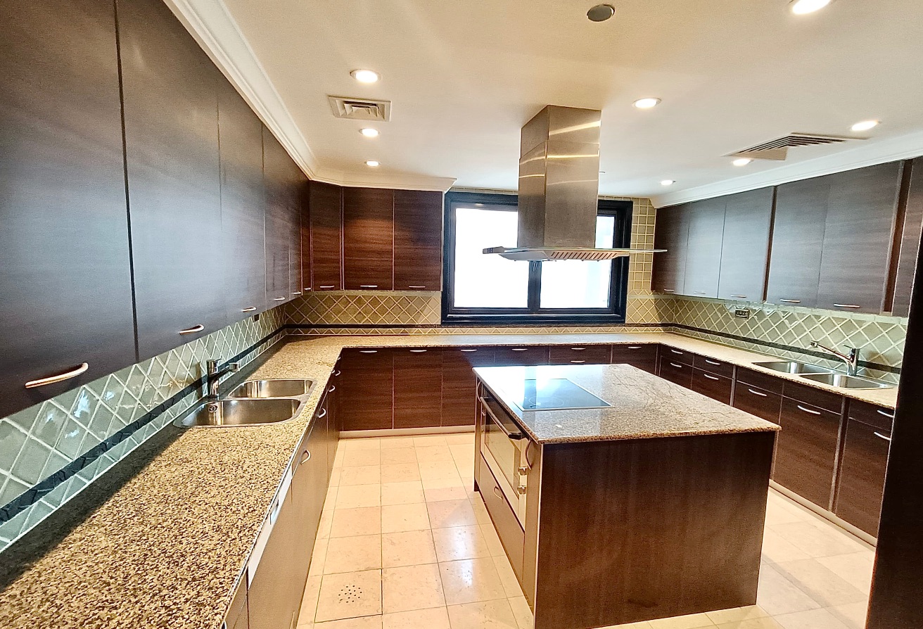 Luxury 5BR Duplex Penthouse|3 Maid|360° Views thumbnail 19