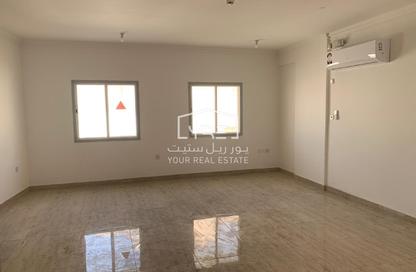 Apartment - 2 Bedrooms - 1 Bathroom for rent in Al Sadd Road - Al Sadd - Doha Apartment - 2 Bedrooms - 1 Bathroom for rent in Al Sadd Road - Al Sadd - Doha