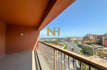 Apartment - 2 Bedrooms - 2 Bathrooms for rent in Tower 21 - Porto Arabia - The Pearl Island - Doha