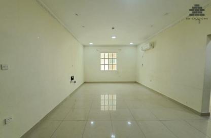 Apartment - 2 - 2 for rent in Muntazah 7 - Al Muntazah - Doha