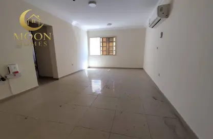 Apartment - 2 Bedrooms - 2 Bathrooms for rent in Al Mansoura - Al Mansoura - Doha