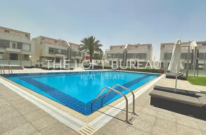 فيلا - 3 غرف نوم - 4 حمامات للايجار في كمبوند لافيرنا - مريخ - المريخ - الدوحة