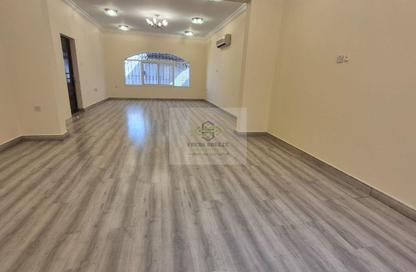 Villa - 5 Bedrooms - 6 Bathrooms for rent in Al Duhail South - Al Duhail - Doha