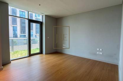 Apartment - 2 Bedrooms - 3 Bathrooms for sale in Seef Lusail Tower 1 - Seef Lusail - Lusail City - Lusail