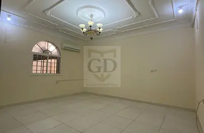 شقة - 1 حمام للايجار في شارع عنيزة - الحي الدبلوماسي - الدوحة