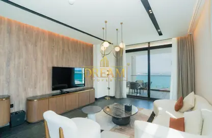 Apartment - 2 Bedrooms - 3 Bathrooms for rent in Marina District - Lusail