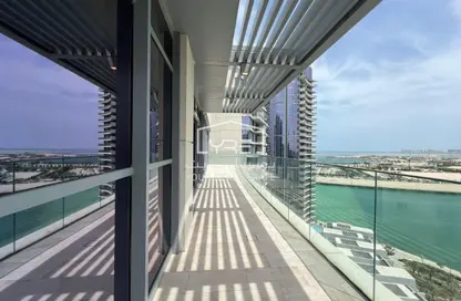 Penthouse - 4 Bedrooms - 5 Bathrooms for sale in Lusail Residence - Marina District - Lusail